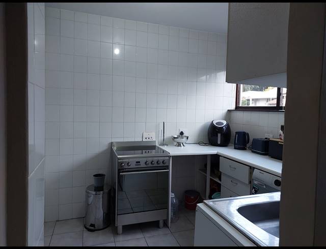 2 BEDROOM FLAT FOR SALE IN WESTRIDGE